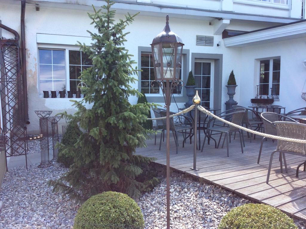 Landcafe Mit Mini Hotel บูร์กดอร์ฟ ภายนอก รูปภาพ