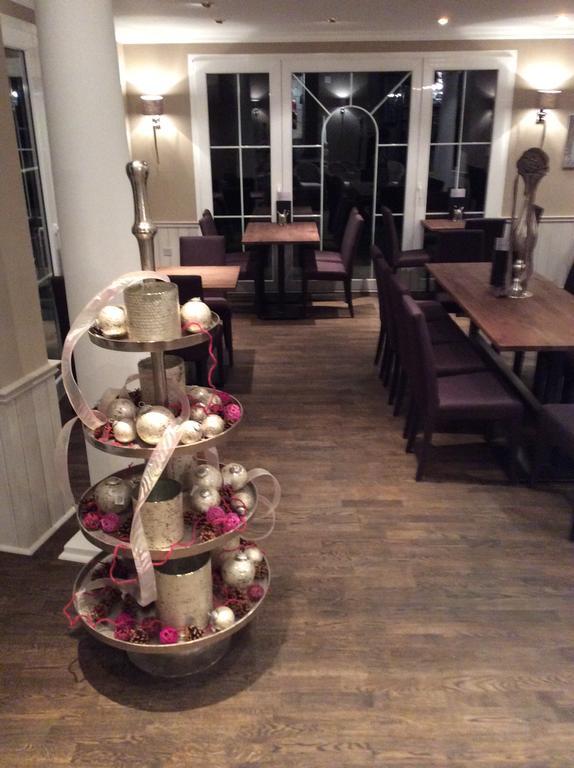 Landcafe Mit Mini Hotel บูร์กดอร์ฟ ภายนอก รูปภาพ
