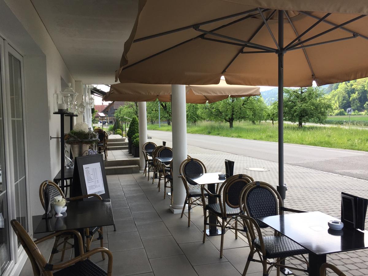 Landcafe Mit Mini Hotel บูร์กดอร์ฟ ภายนอก รูปภาพ